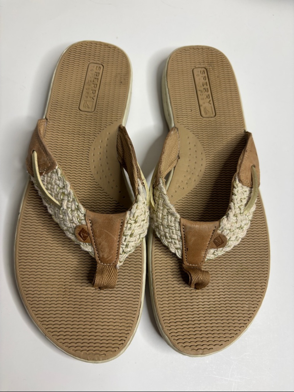 Sperry size 10M Women's Tan and Cream Braided Thong Sandals